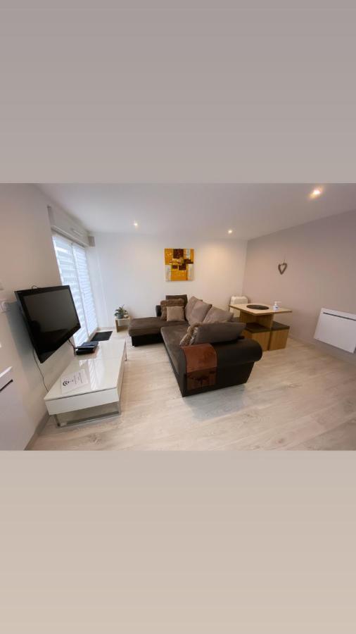 Toul Appartement Entier Avec Parking Prive Au Calme Cosy A Etage Avec Balcon Экстерьер фото