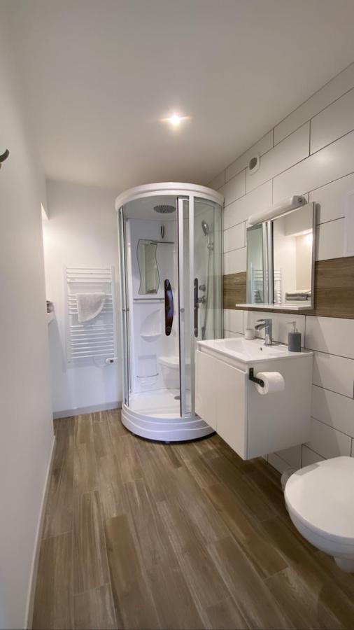 Toul Appartement Entier Avec Parking Prive Au Calme Cosy A Etage Avec Balcon Экстерьер фото