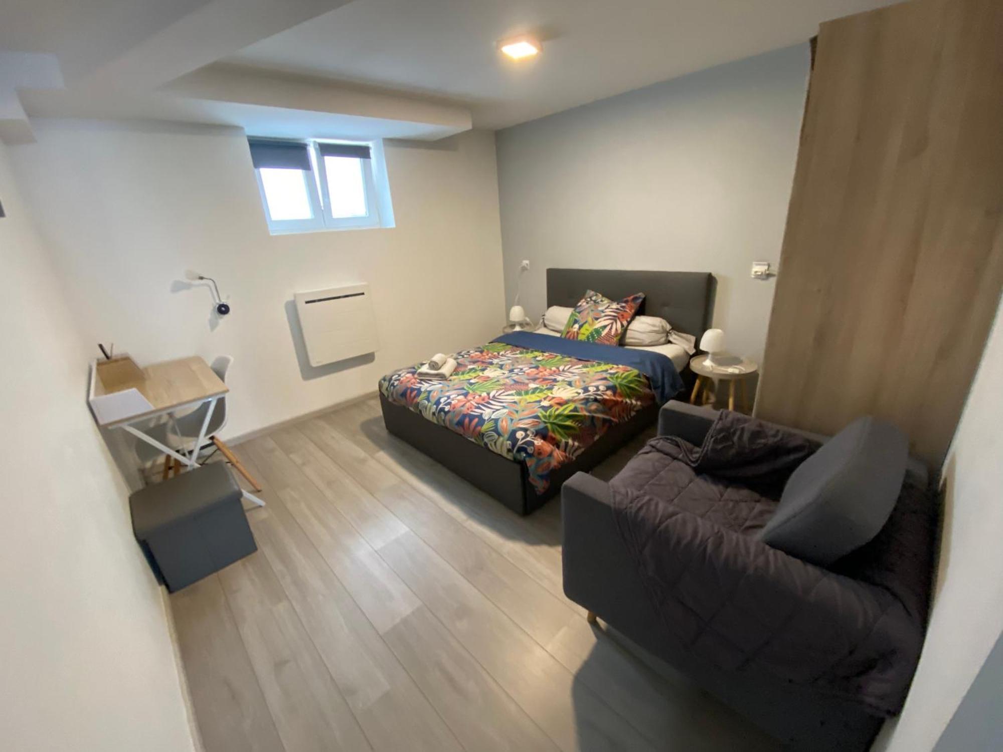 Toul Appartement Entier Avec Parking Prive Au Calme Cosy A Etage Avec Balcon Экстерьер фото
